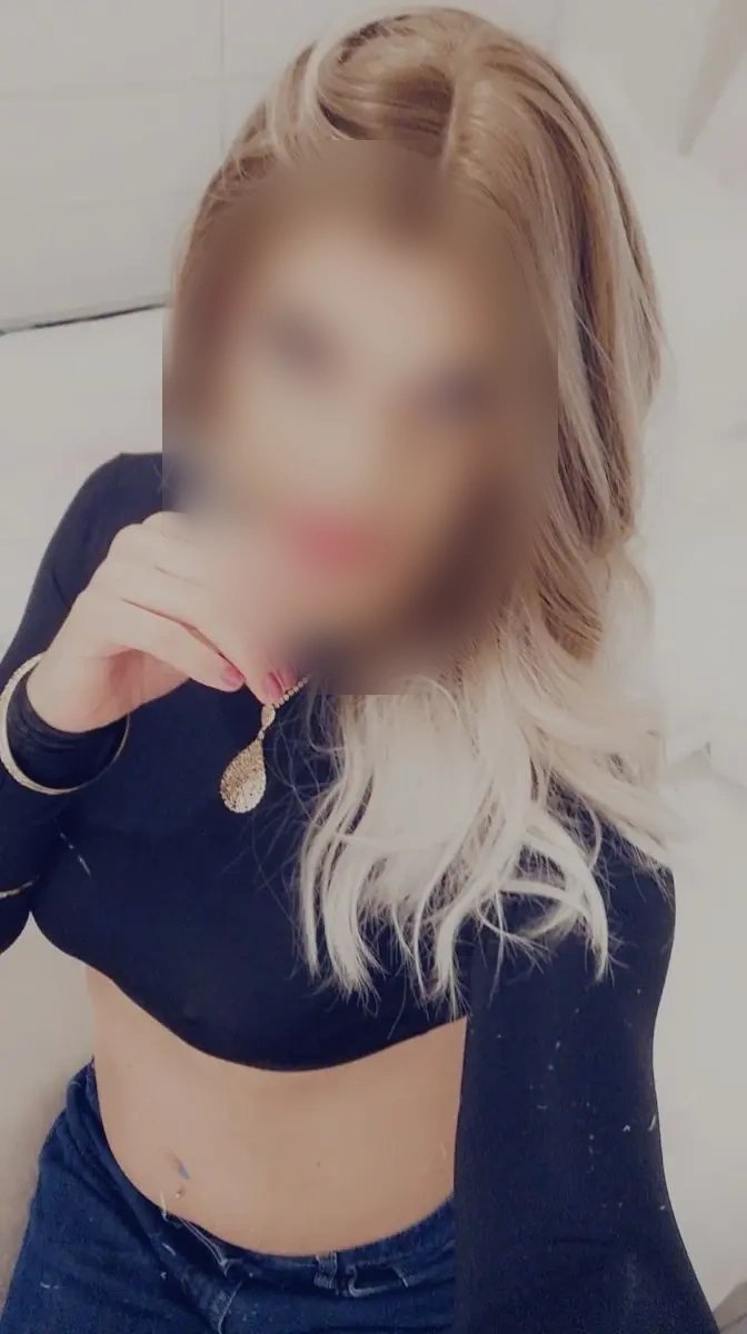 Chloe75