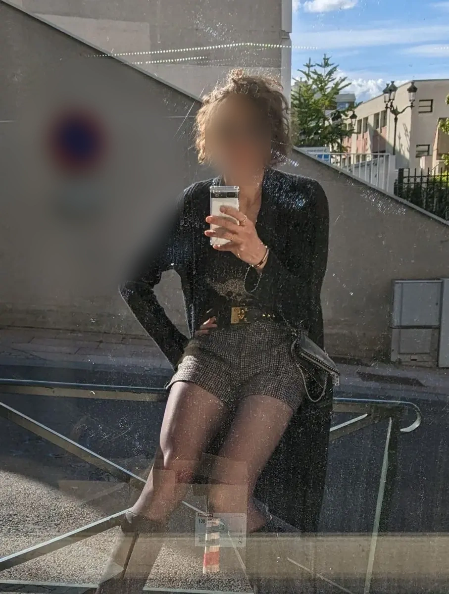 Cherche amant généreux et discret